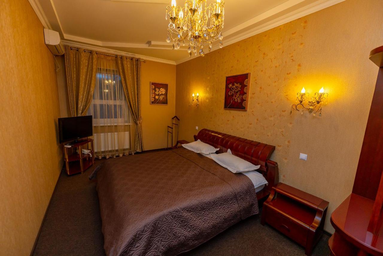 Sunrise Park Hotel Zaporizhia Esterno foto