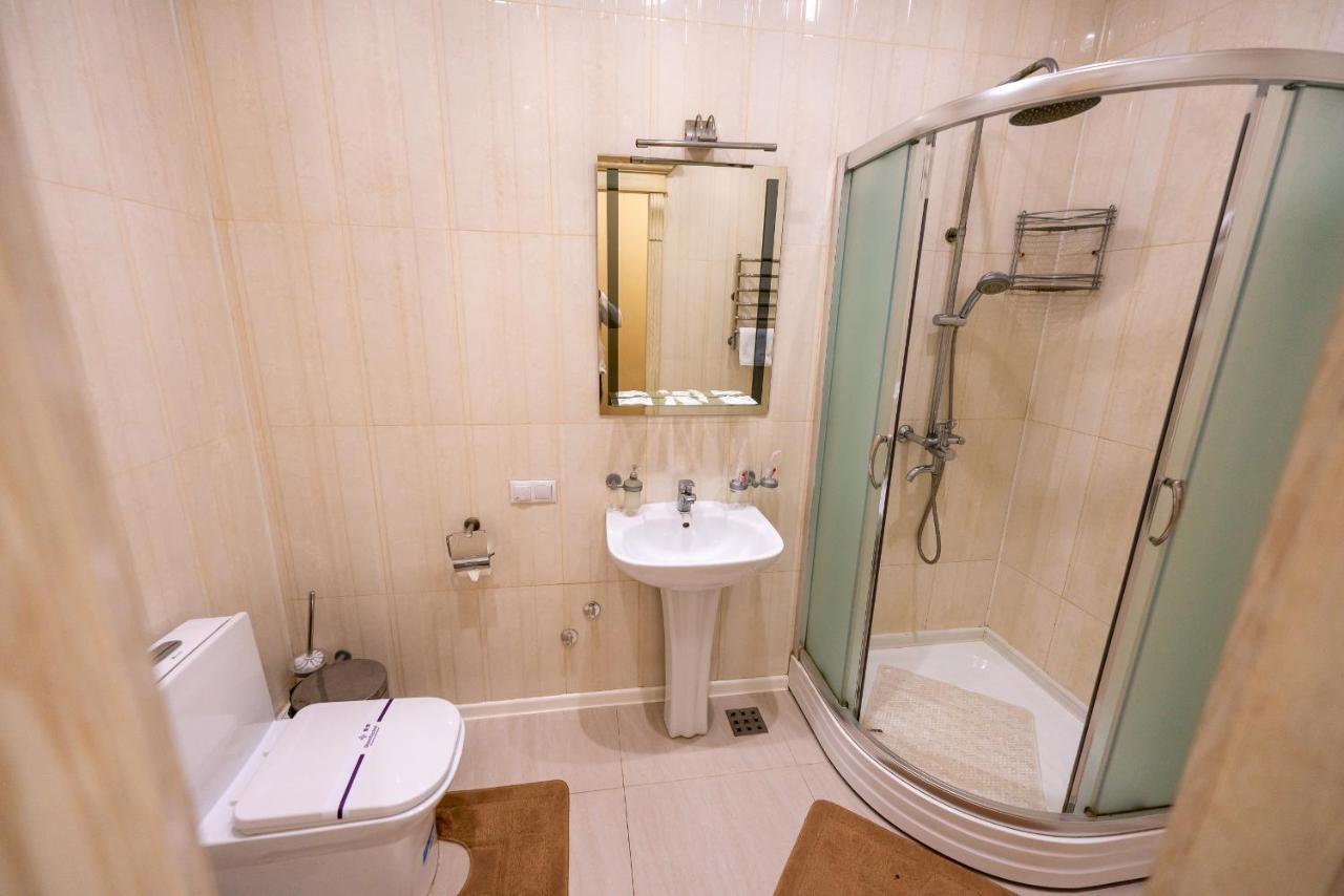 Sunrise Park Hotel Zaporizhia Esterno foto