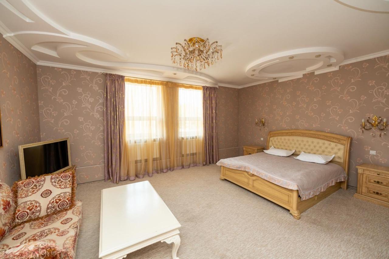 Sunrise Park Hotel Zaporizhia Esterno foto